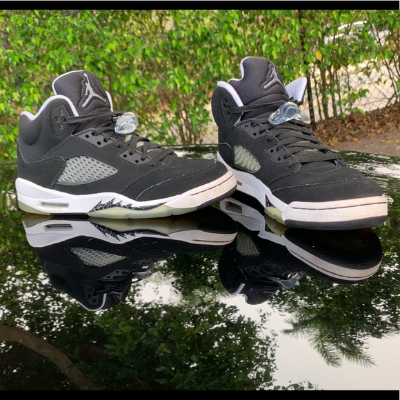 Air Jordan 5 Retro ‘Oreo - Picture 3 of 4